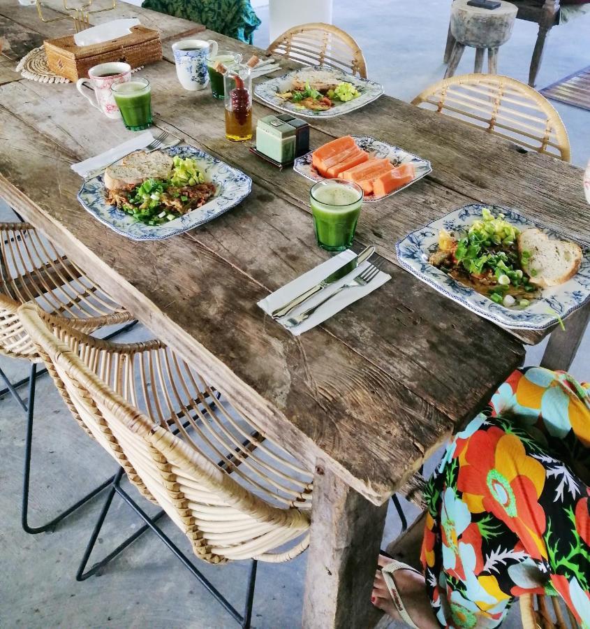 Lambo Homestay Waikabubak Exteriér fotografie
